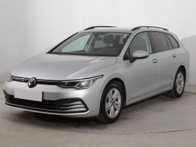 Volkswagen Golf - 2021