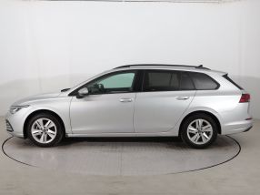 Volkswagen Golf - 2021