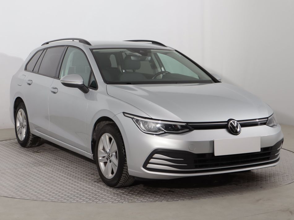 Volkswagen Golf - 2021