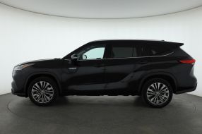 Toyota Highlander - 2021