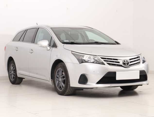 Toyota Avensis 2012