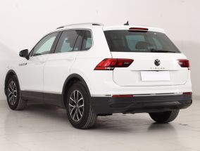 Volkswagen Tiguan - 2024