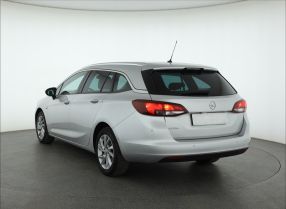Opel Astra - 2020