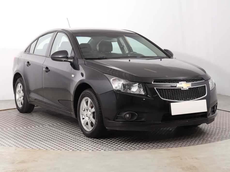 Chevrolet Cruze - 2012