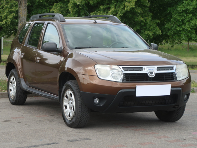 Dacia Duster 2011