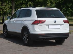 Volkswagen Tiguan - 2018