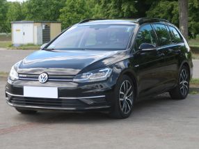 Volkswagen Golf - 2020