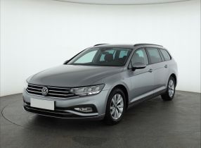 Volkswagen Passat - 2021