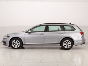 Volkswagen Passat - 2021