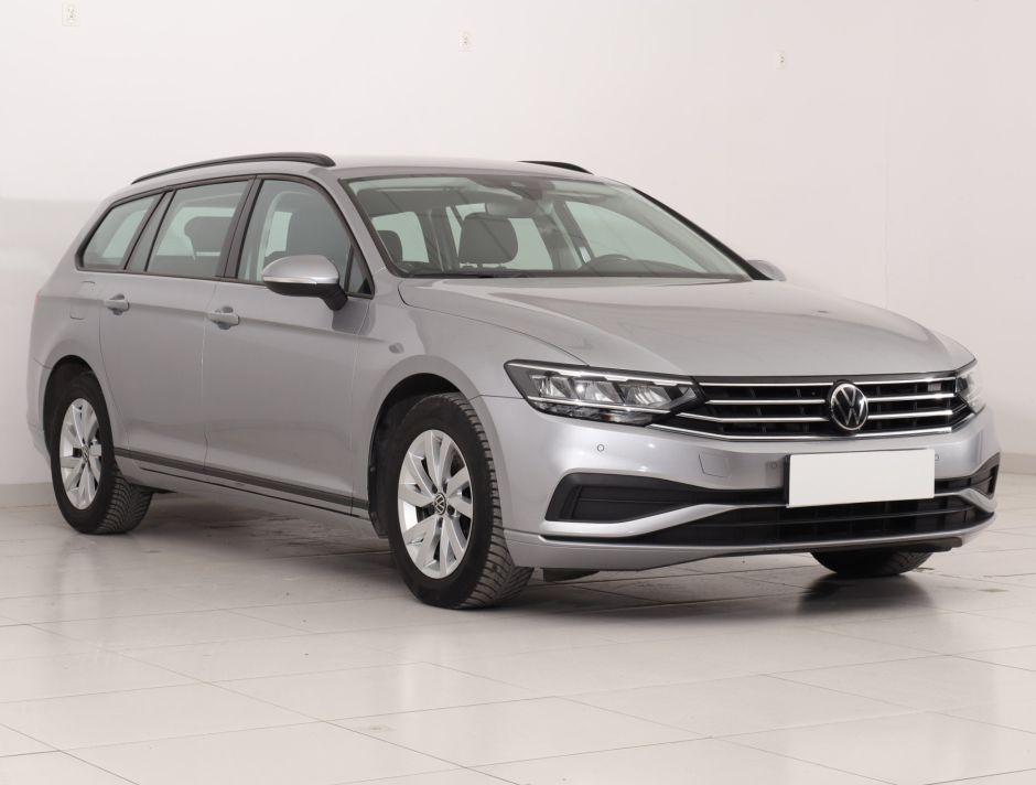 Volkswagen Passat - 2021