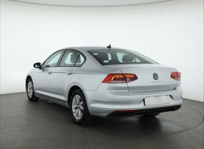 Volkswagen Passat - 2020