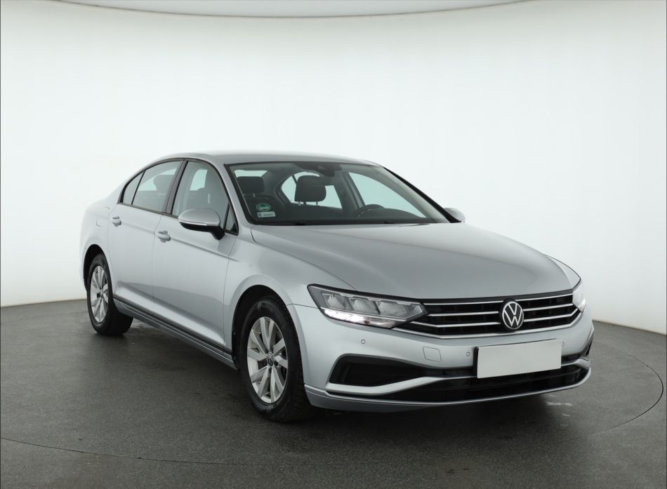 Volkswagen Passat - 2020