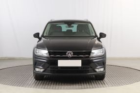 Volkswagen Tiguan - 2016