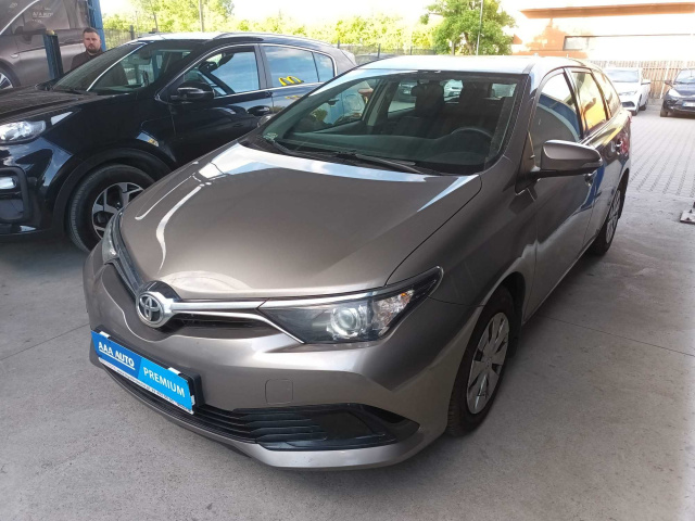 Toyota Auris 2016