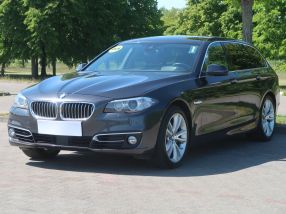 BMW 5 - 2015