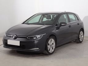 Volkswagen Golf - 2021