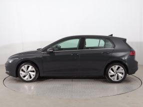 Volkswagen Golf - 2021