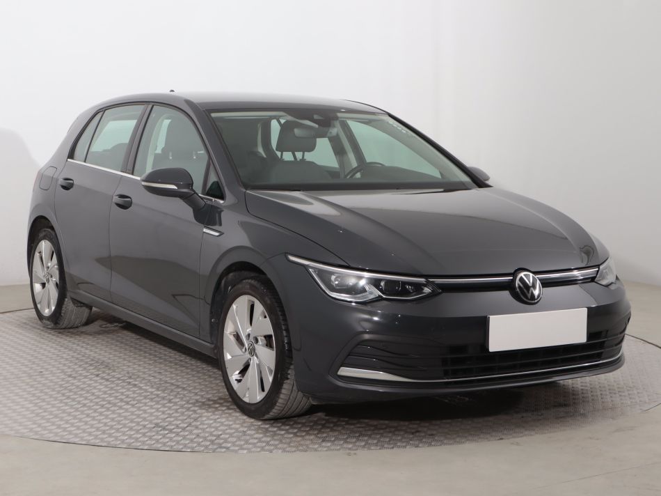 Volkswagen Golf - 2021
