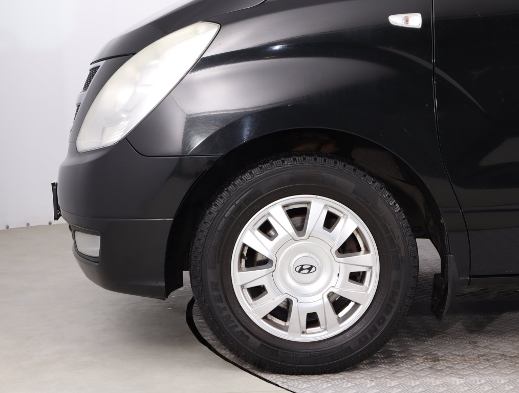 Hyundai H-1
