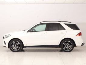 Mercedes-Benz GLE - 2016