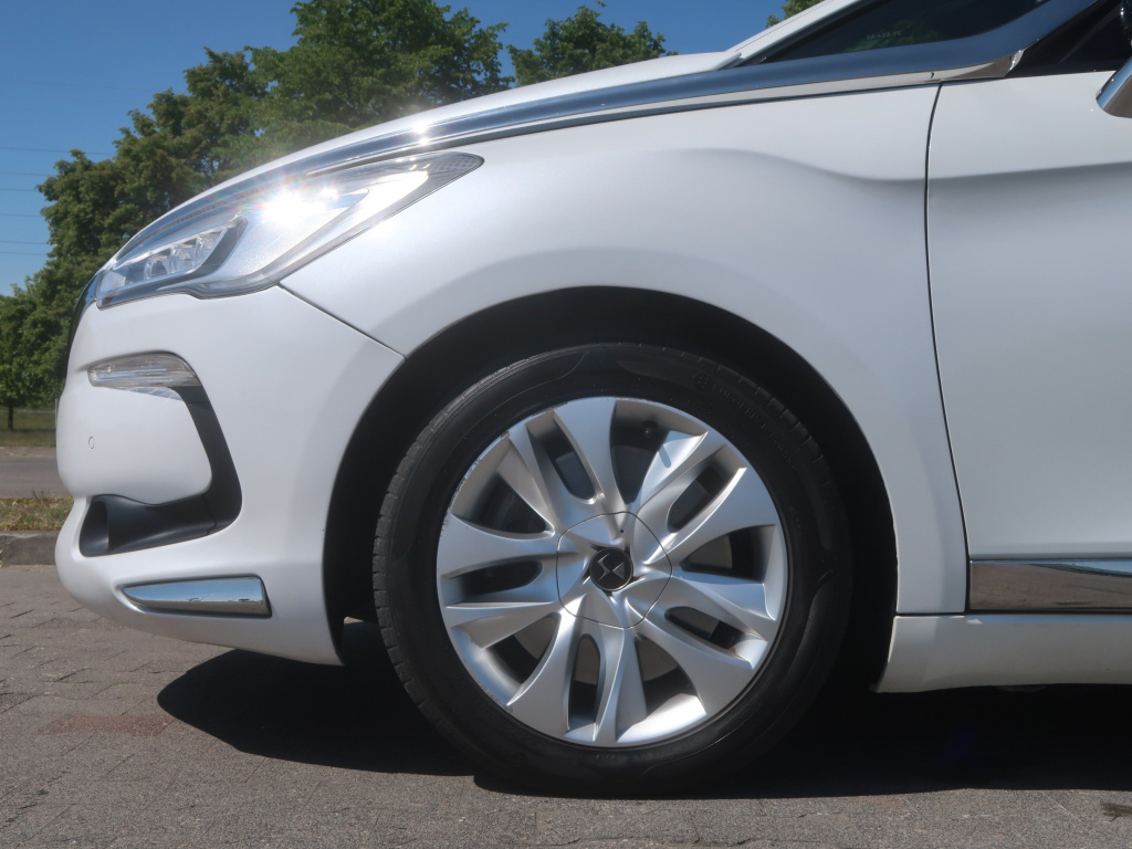 Citroen DS5