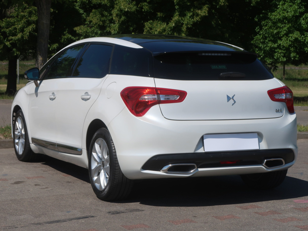Citroen DS5