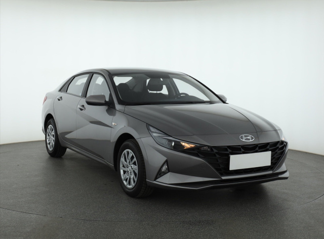 Hyundai Elantra 2023