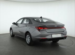 Hyundai Elantra - 2023