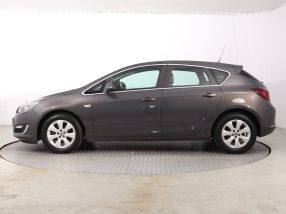 Opel Astra - 2015