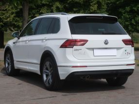Volkswagen Tiguan - 2019