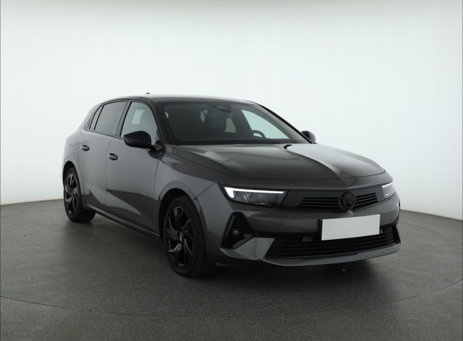 Opel Astra - 2023