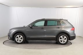 Volkswagen Tiguan - 2017