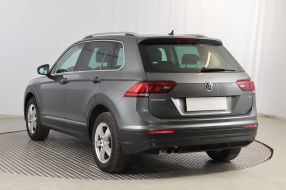 Volkswagen Tiguan - 2017