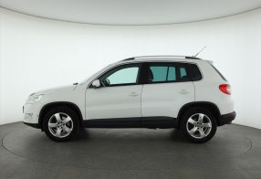 Volkswagen Tiguan - 2011