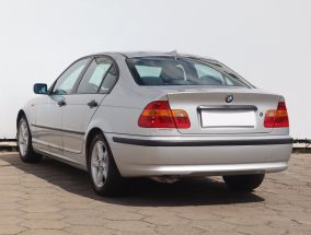 BMW 3 - 2004
