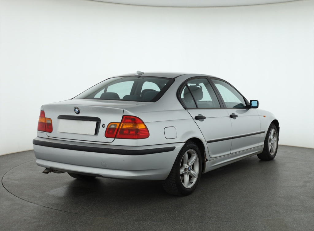 BMW 3