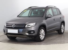 Volkswagen Tiguan - 2012