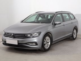 Volkswagen Passat - 2021