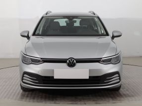 Volkswagen Golf - 2021