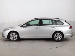 Volkswagen Golf - 2021