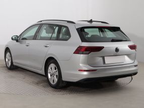 Volkswagen Golf - 2021