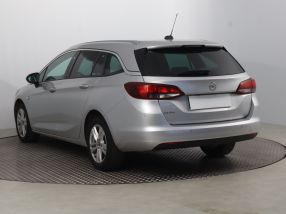 Opel Astra - 2019