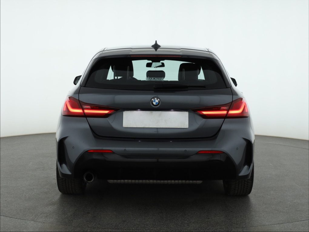BMW 1