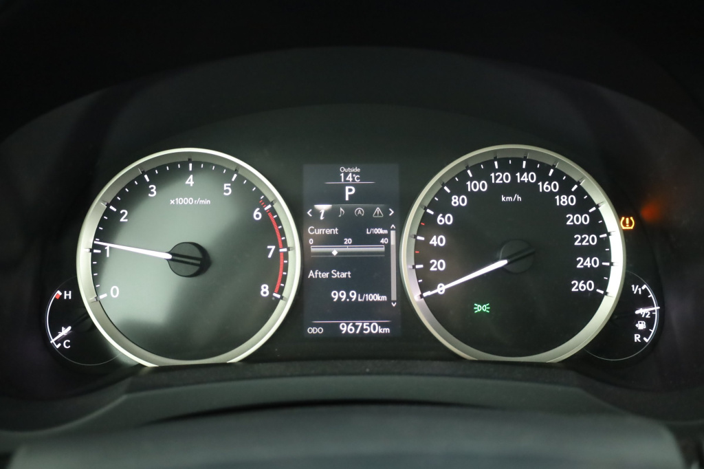 Lexus IS