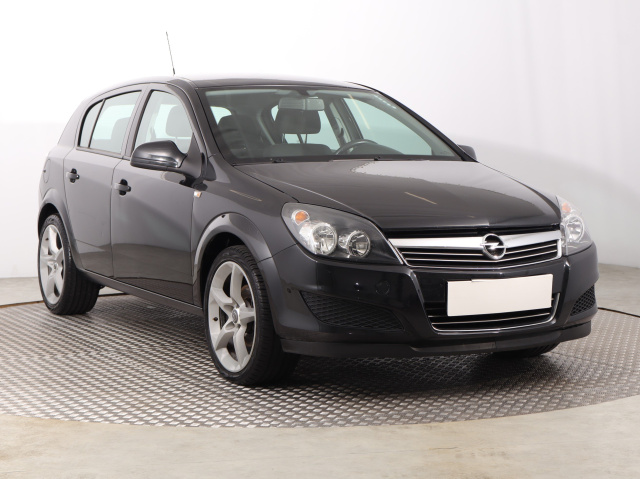 Opel Astra, 2012