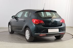 Opel Astra - 2015