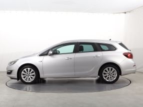 Opel Astra - 2014