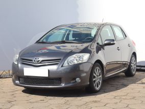 Toyota Auris - 2011