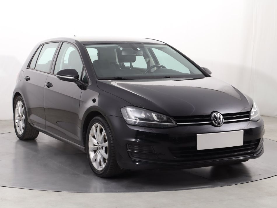 Volkswagen Golf - 2016