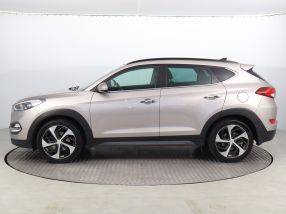 Hyundai Tucson - 2015